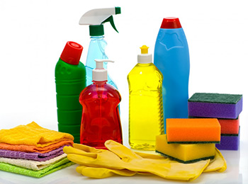 Моющие средства для уборки квартиры